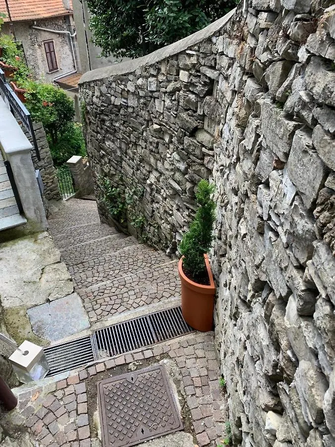 The Best View Apartment Torno 0*,