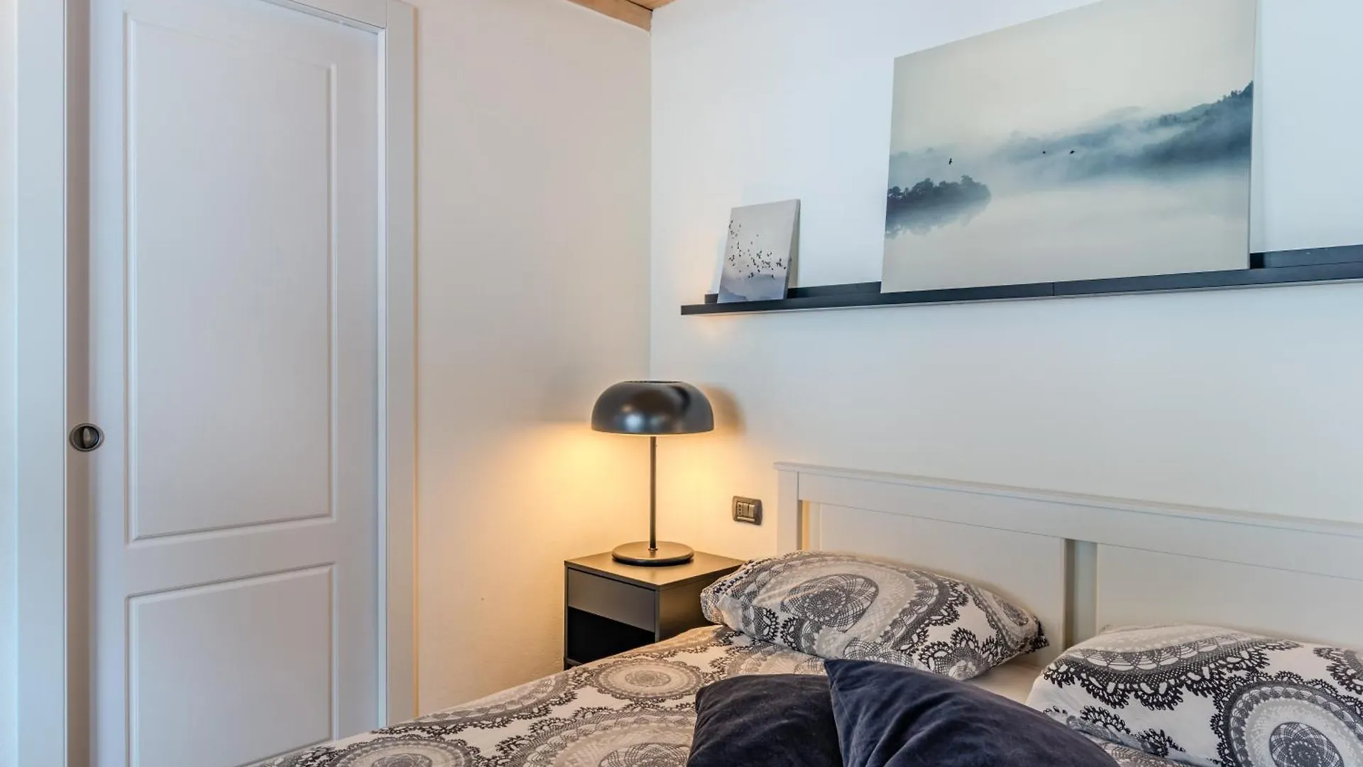 The Best View Apartment Torno